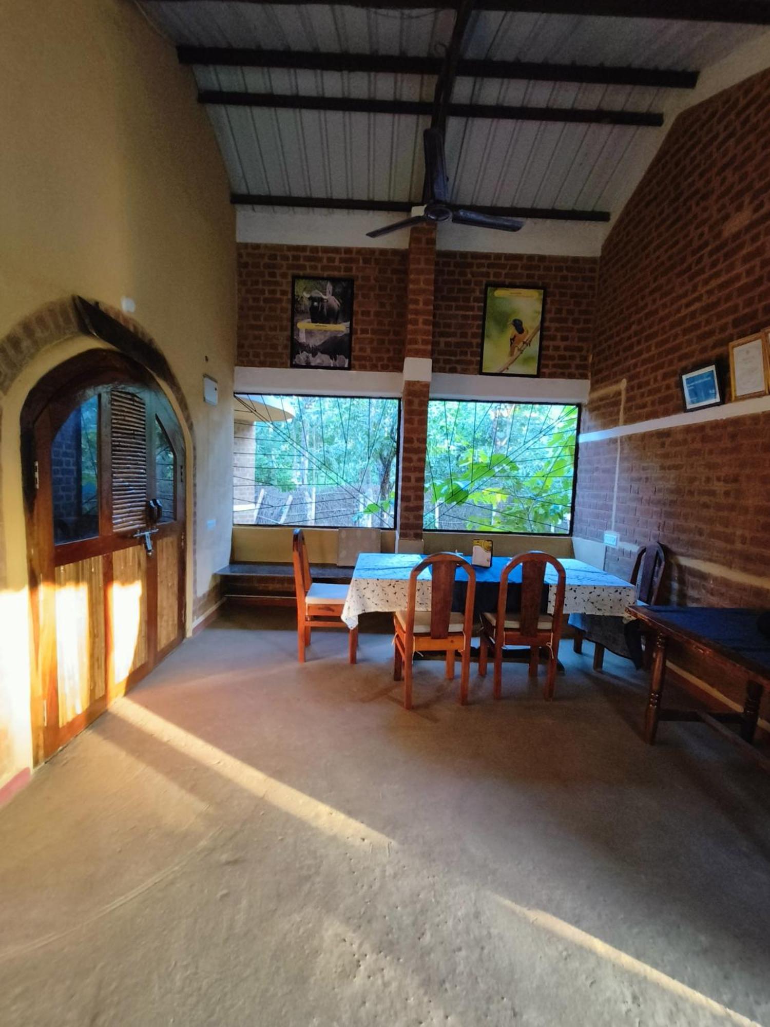 Surwahi Social Ecoestate Kānha Extérieur photo